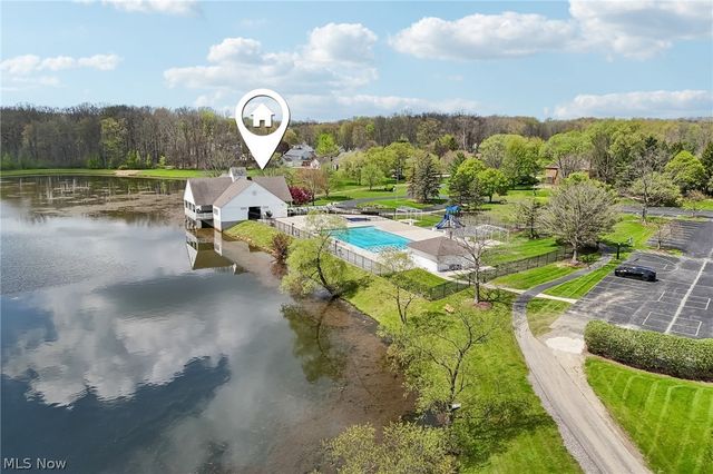 2221 Olde Farm Lane, Hudson, OH 44236