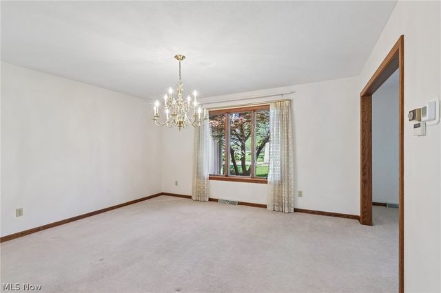 2221 Olde Farm Lane, Hudson, OH 44236