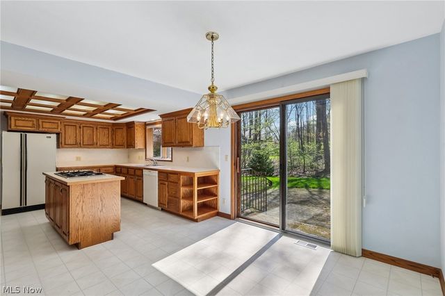 2221 Olde Farm Lane, Hudson, OH 44236