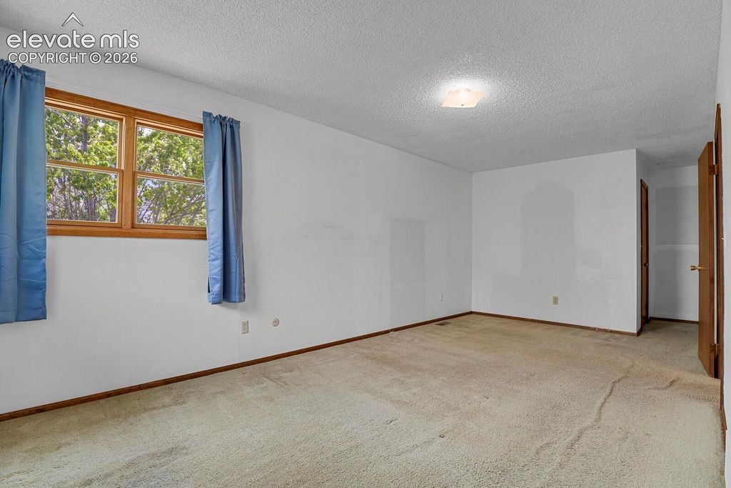 6037 Copper Mountain Drive, Colorado Springs, CO 80918 — photo 3