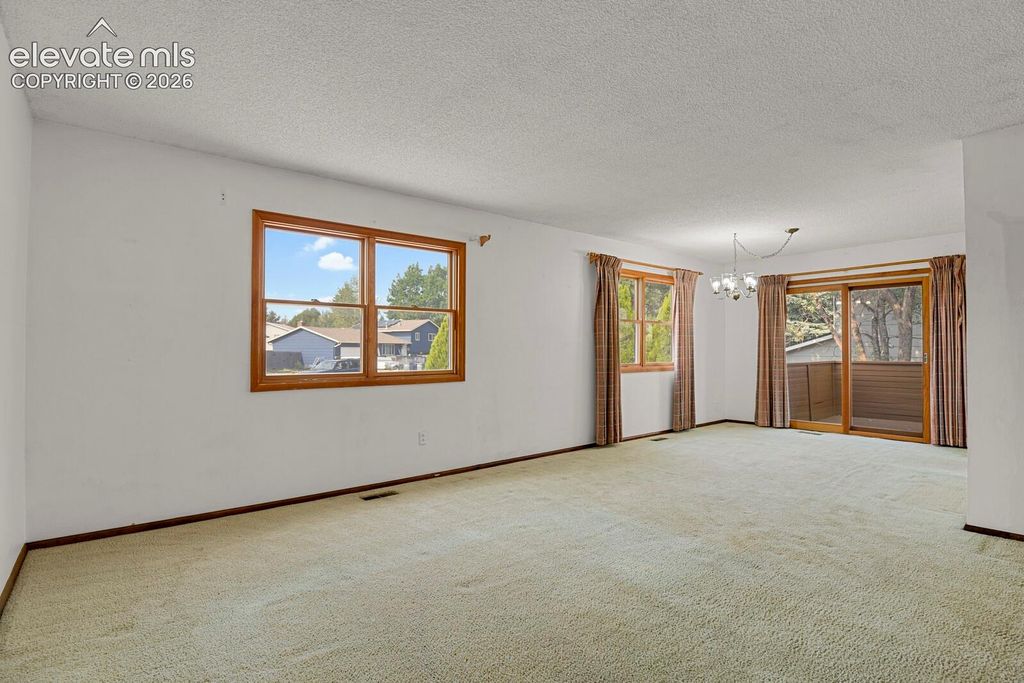 6037 Copper Mountain Drive, Colorado Springs, CO 80918 — photo 4