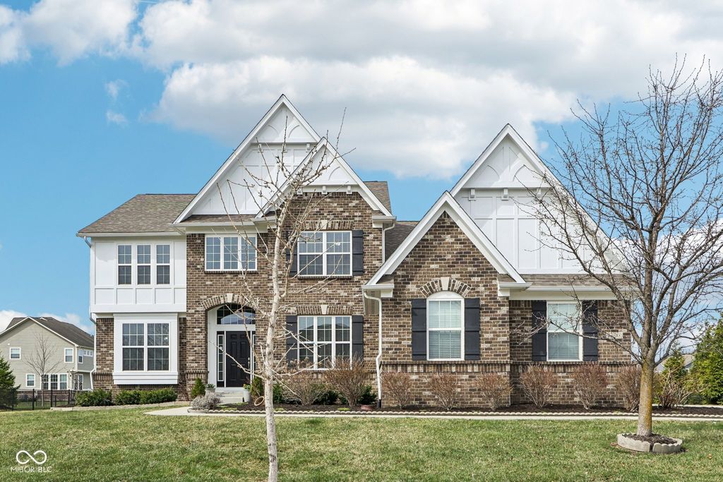 14048 Lasino Run, Carmel, IN 46032