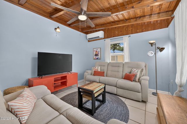 105 NE 3rd Street, Oak Island, NC 28465