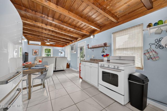 105 NE 3rd Street, Oak Island, NC 28465