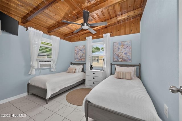 105 NE 3rd Street, Oak Island, NC 28465