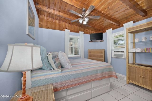 105 NE 3rd Street, Oak Island, NC 28465