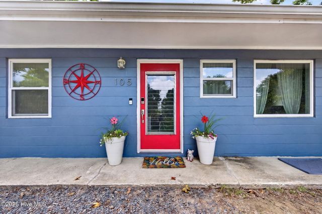 105 NE 3rd Street, Oak Island, NC 28465