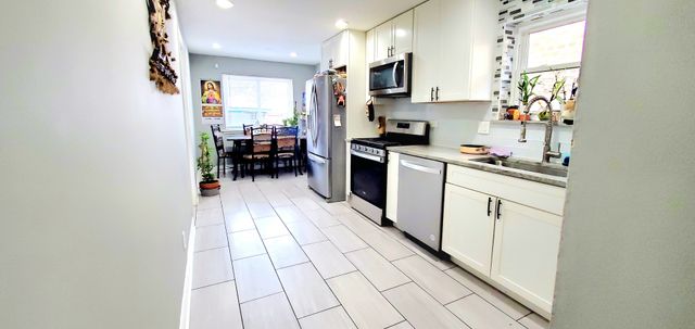 320 W 101st Place, Chicago, IL 60628