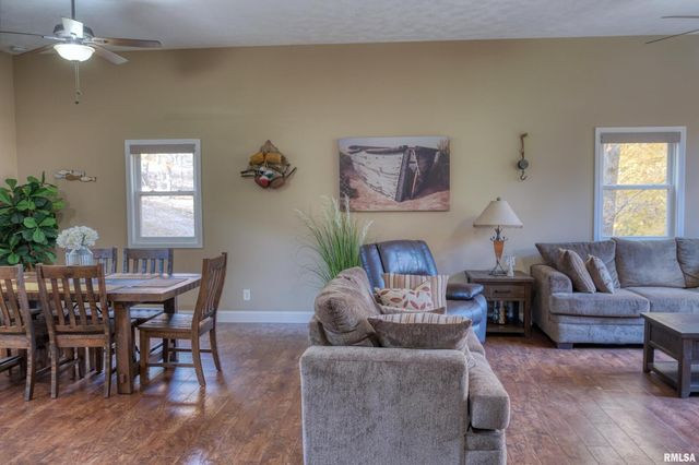 1415 S LAKESHORE Drive S, Goreville, IL 62939