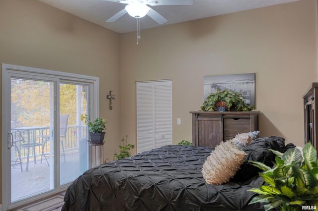 1415 S LAKESHORE Drive S, Goreville, IL 62939