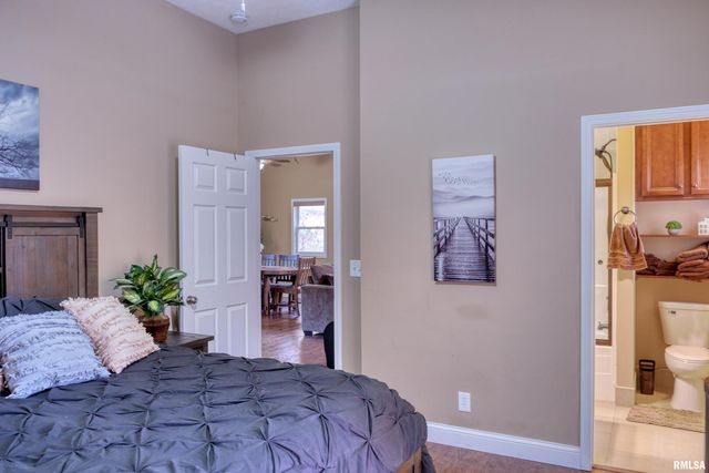 1415 S LAKESHORE Drive S, Goreville, IL 62939