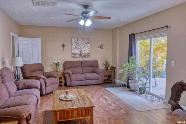 1415 S LAKESHORE Drive S, Goreville, IL 62939