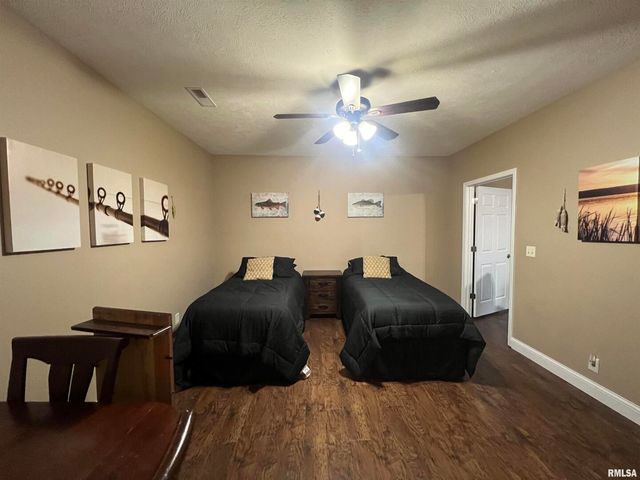 1415 S LAKESHORE Drive S, Goreville, IL 62939