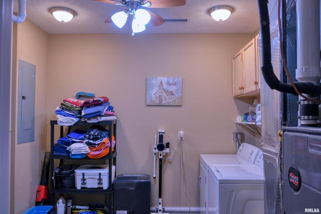 1415 S LAKESHORE Drive S, Goreville, IL 62939