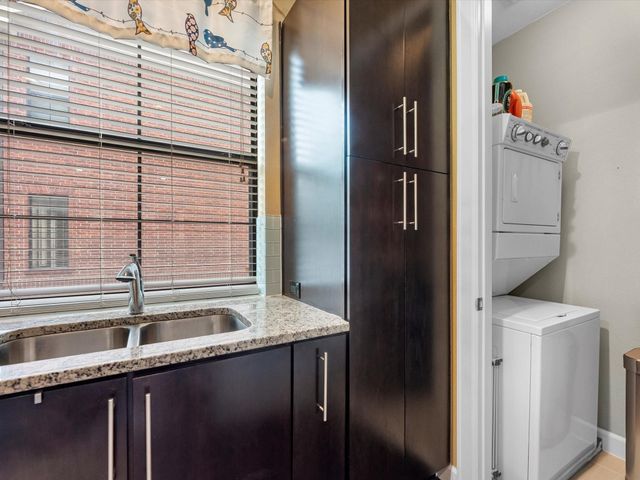 2110 Shearn Street 6, Houston, TX 77007