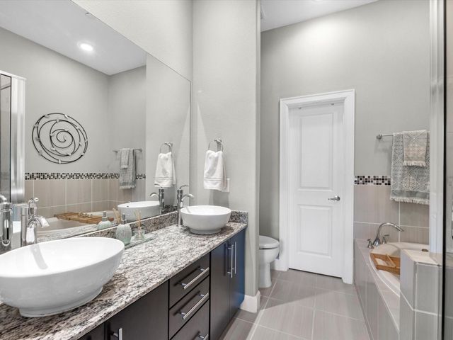 2110 Shearn Street 6, Houston, TX 77007