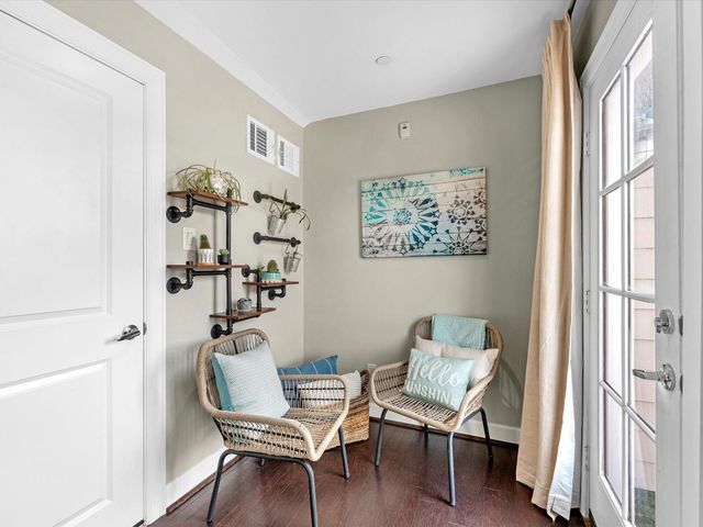2110 Shearn Street 6, Houston, TX 77007