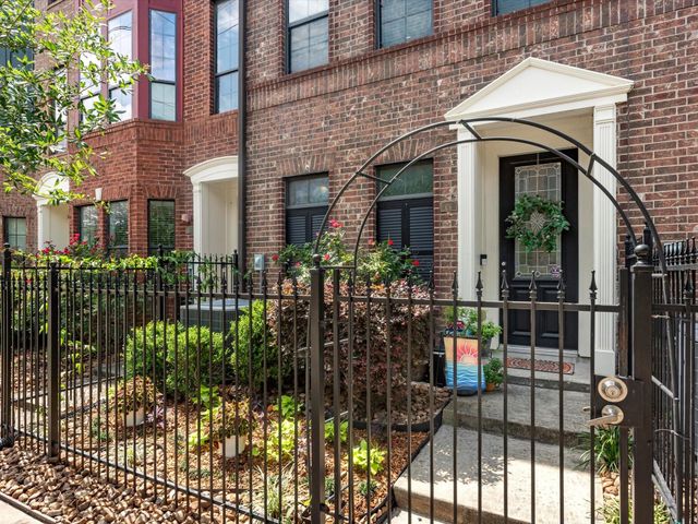 2110 Shearn Street 6, Houston, TX 77007
