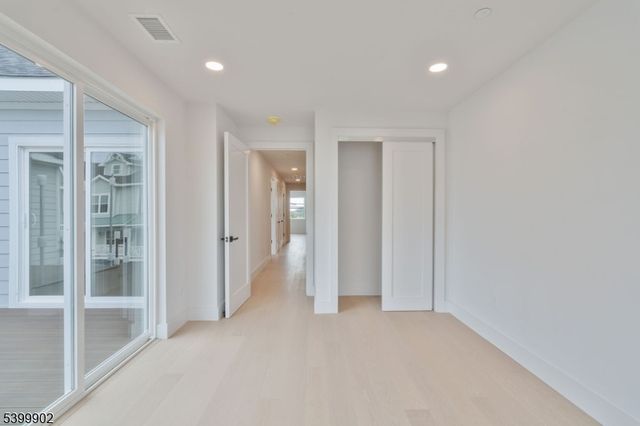 1 Railroad Ave, B5 B5, Avon-by-the-sea Boro, NJ 07717