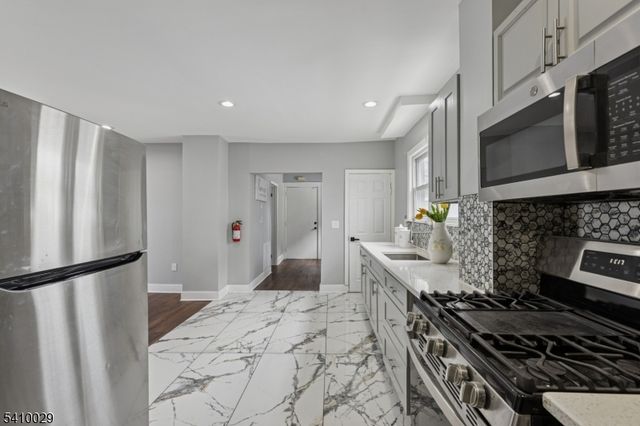 210 Rock Ave, Piscataway Twp., NJ 08854