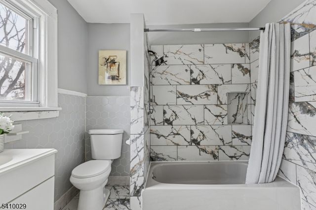 210 Rock Ave, Piscataway Twp., NJ 08854