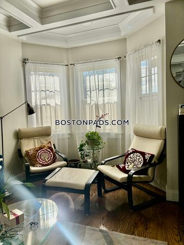 7 Webster 1, Somerville, MA 02145