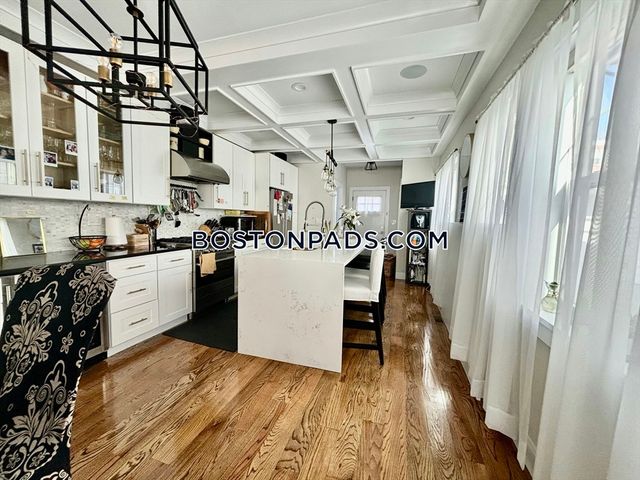 7 Webster 1, Somerville, MA 02145