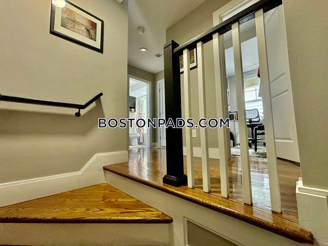 7 Webster 1, Somerville, MA 02145