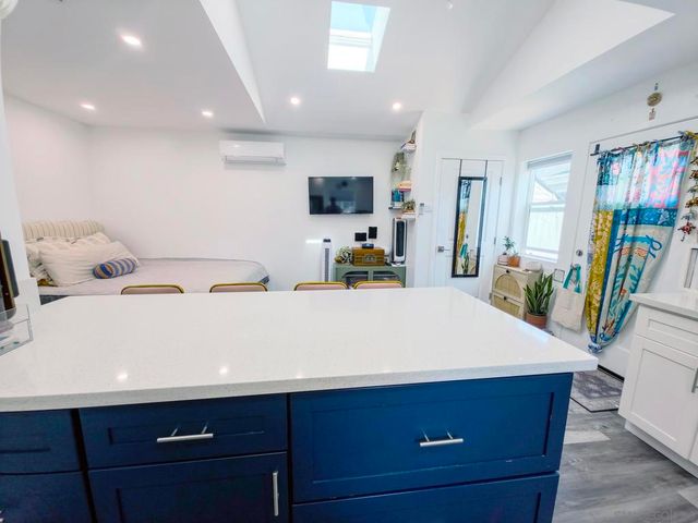 3080 Ivy St., San Diego, CA 92104