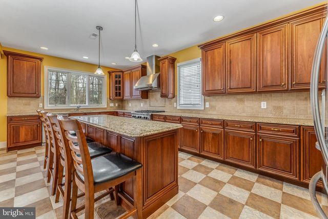 4203 GREENSPIRE LN, New Hope, PA 18938