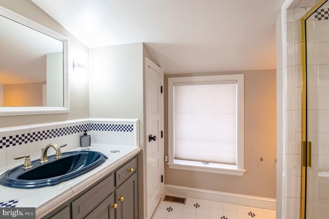 1504 OLD MILL RD, Reading, PA 19610