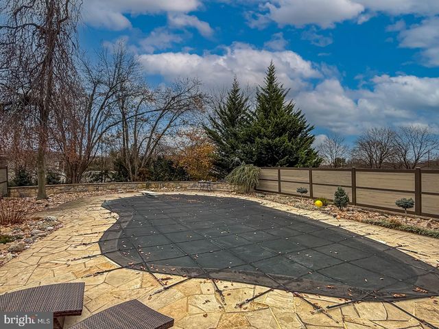 1504 OLD MILL RD, Reading, PA 19610