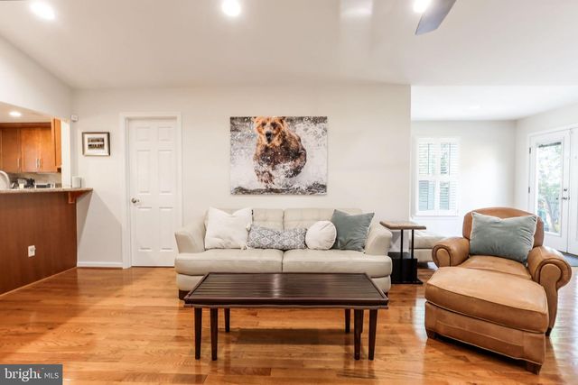 8011 JACKSON RD, Alexandria, VA 22308