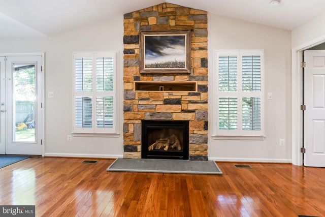 8011 JACKSON RD, Alexandria, VA 22308