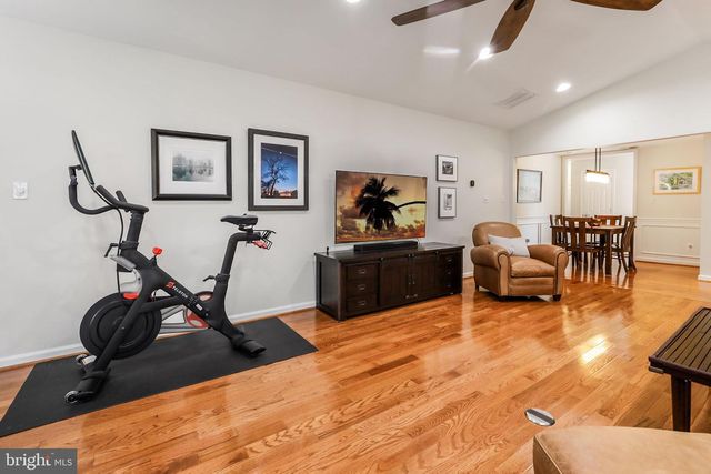 8011 JACKSON RD, Alexandria, VA 22308