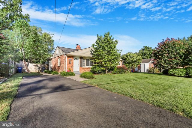 8011 JACKSON RD, Alexandria, VA 22308