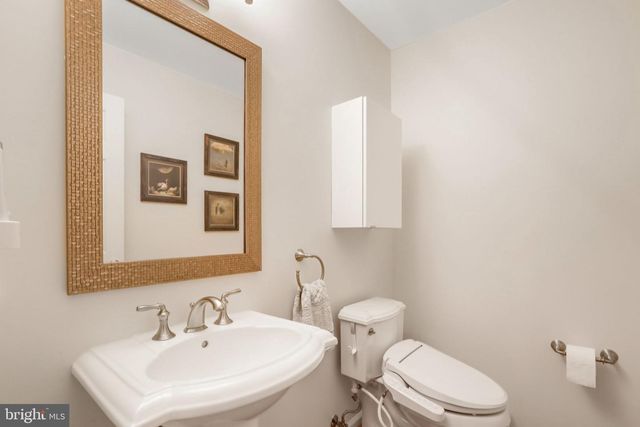 8011 JACKSON RD, Alexandria, VA 22308