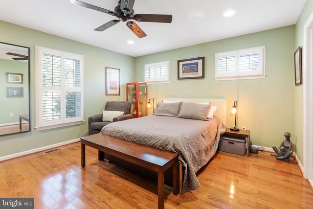 8011 JACKSON RD, Alexandria, VA 22308