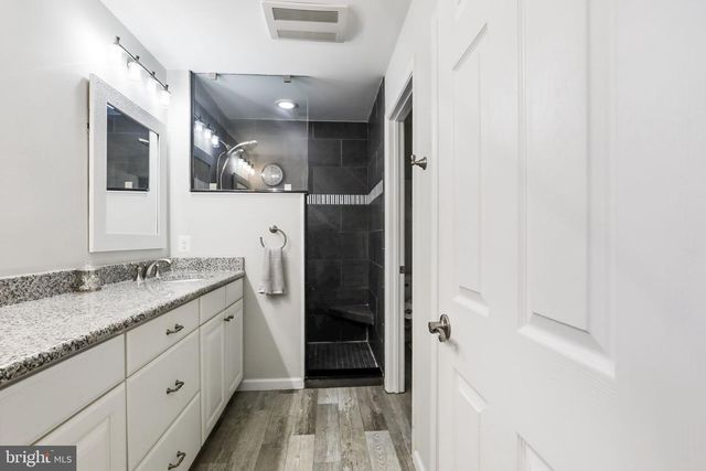 8011 JACKSON RD, Alexandria, VA 22308
