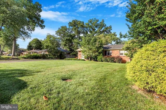8011 JACKSON RD, Alexandria, VA 22308
