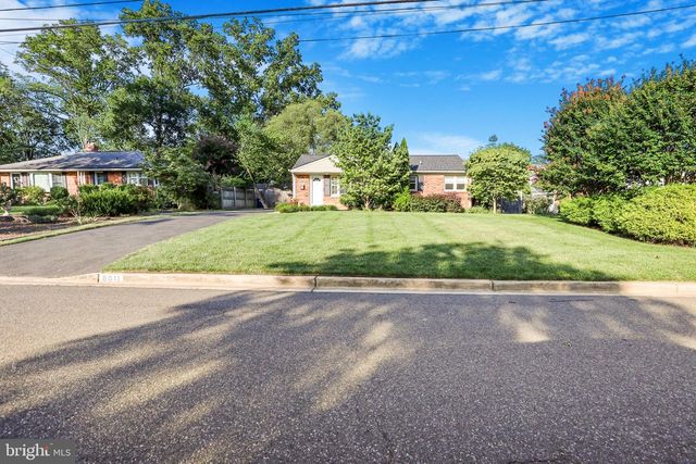 8011 JACKSON RD, Alexandria, VA 22308