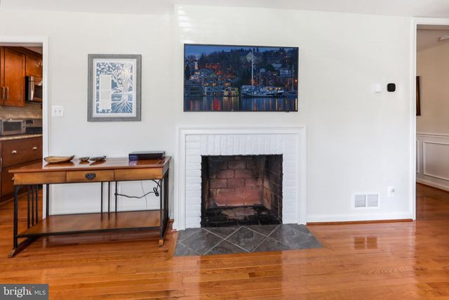 8011 JACKSON RD, Alexandria, VA 22308