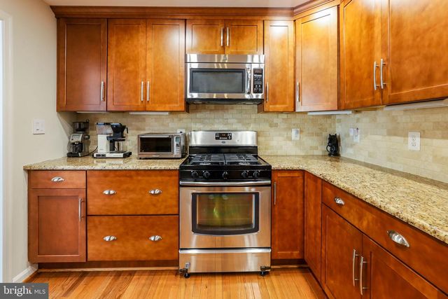 8011 JACKSON RD, Alexandria, VA 22308