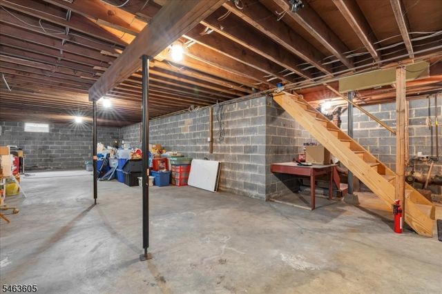 235 5th Ave, Garwood Boro, NJ 07027