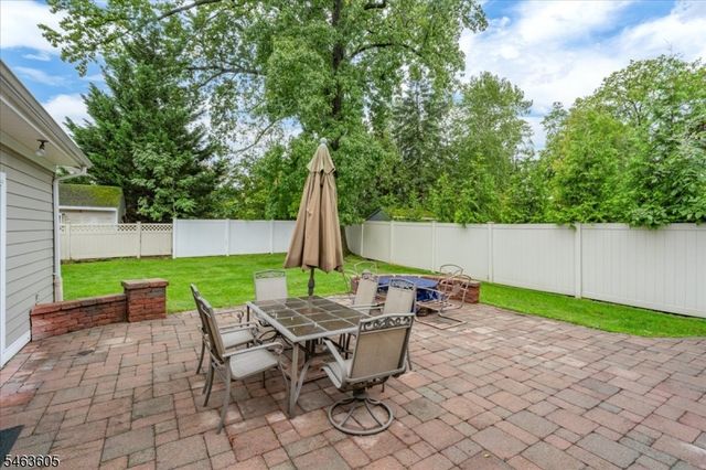 235 5th Ave, Garwood Boro, NJ 07027