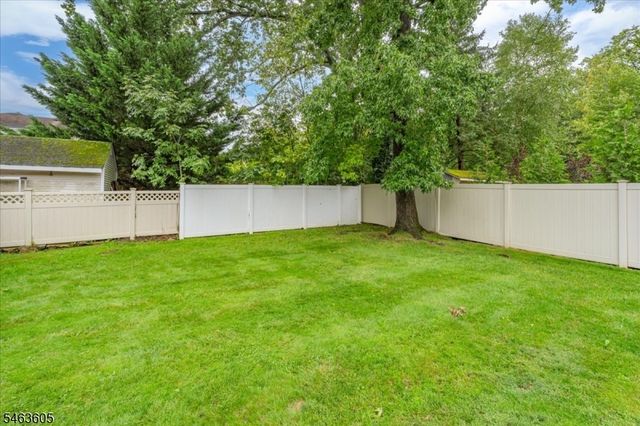 235 5th Ave, Garwood Boro, NJ 07027