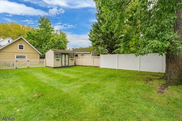 235 5th Ave, Garwood Boro, NJ 07027