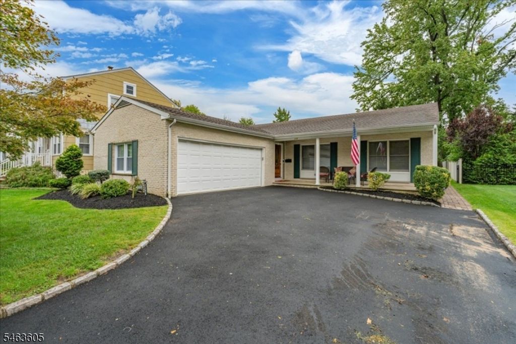 235 5th Ave, Garwood Boro, NJ 07027