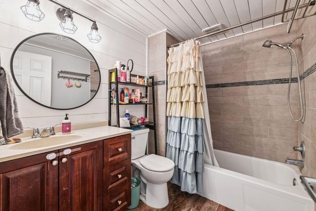 112704 Hundertmark Road, Chaska, MN 55318