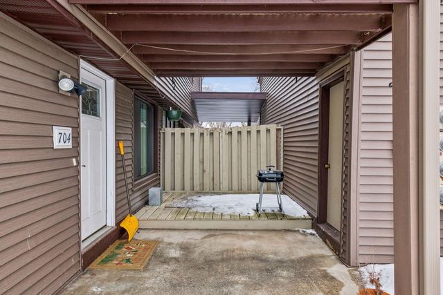 112704 Hundertmark Road, Chaska, MN 55318